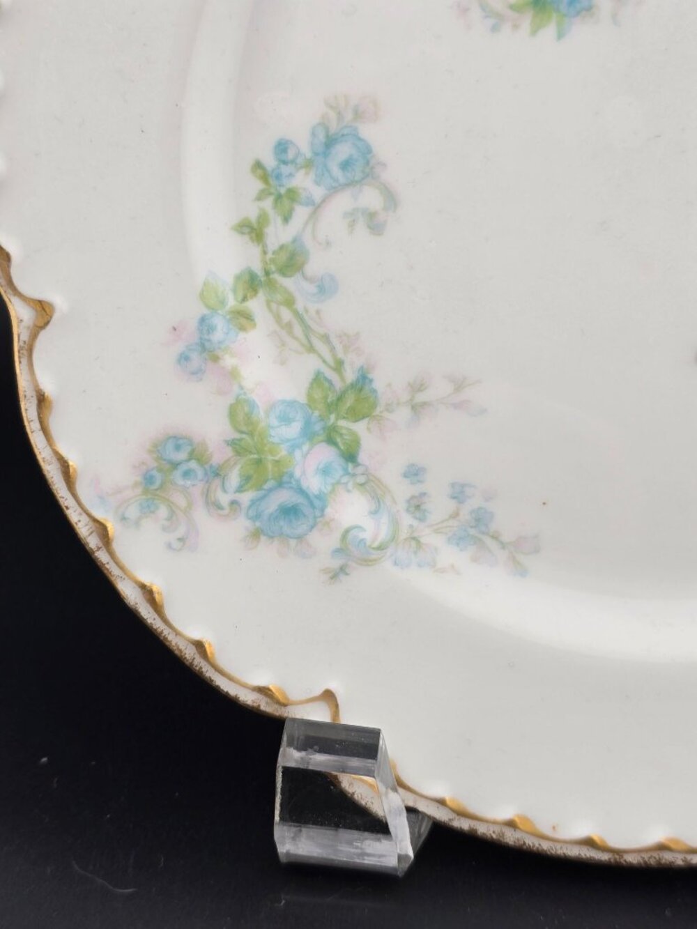 Haviland Limoges France Blue Floral Porcelain Plates With Gold Trim - Set Of 2 - Picture 14 of 16